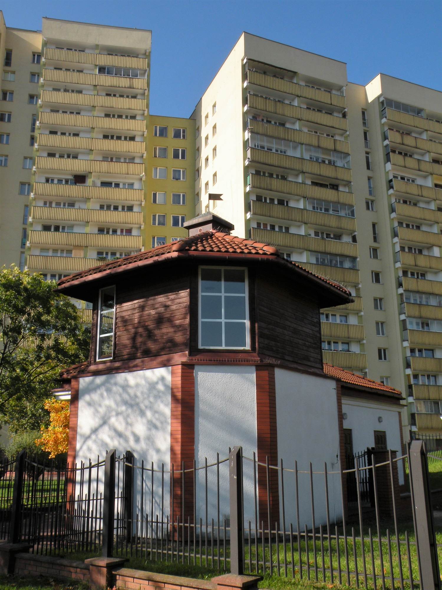 Zdjęcie architektury budynku Ujęcie wody oligoceńskiej